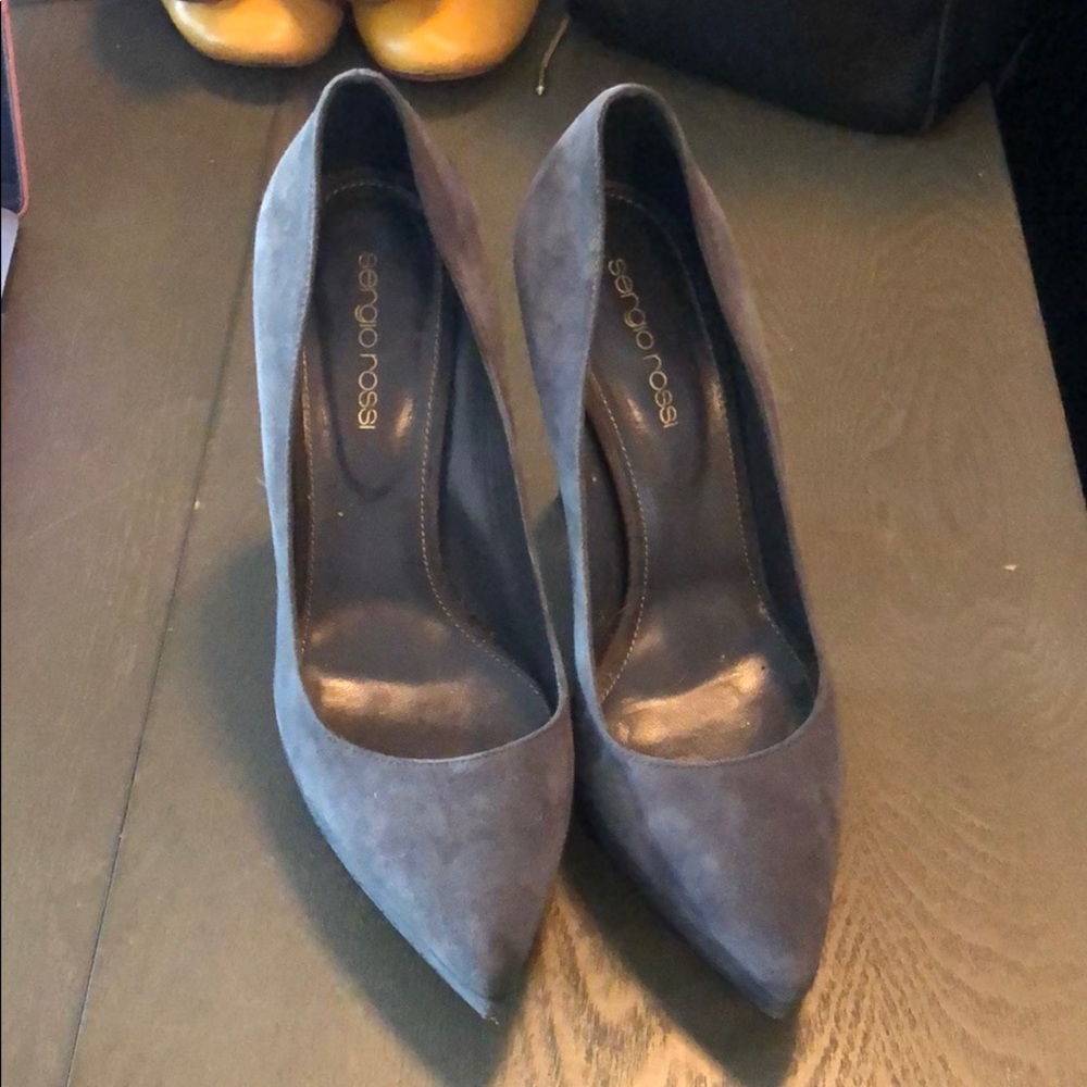 Grey suede Sergio Rossi heel